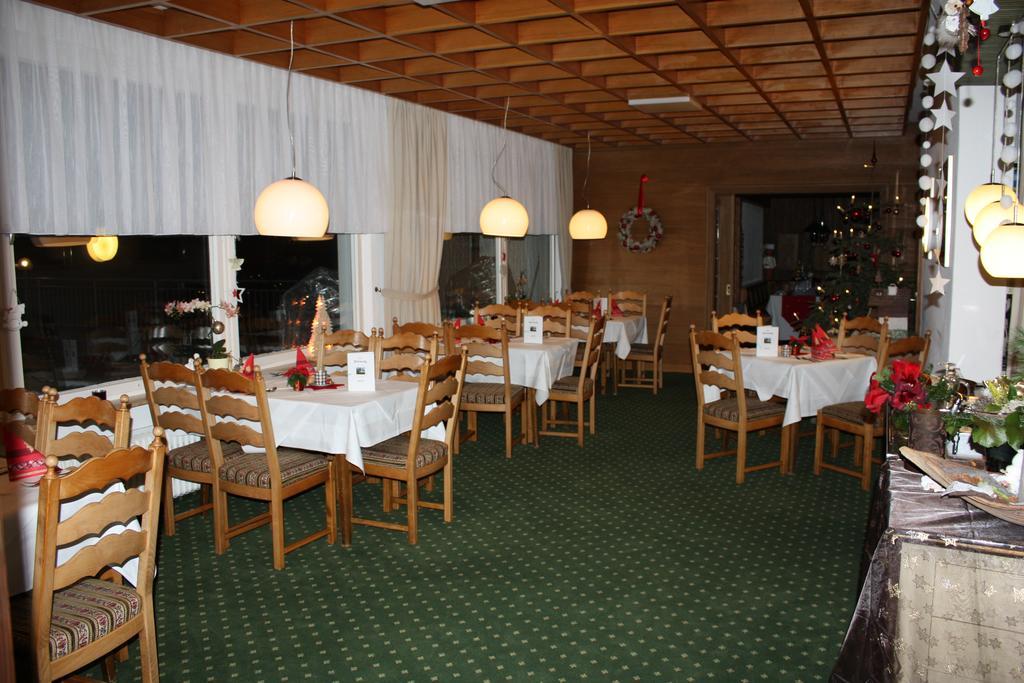 Hotel Panorama Waldachtal Buitenkant foto